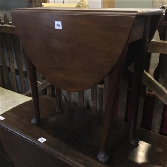 18C mahogany oval drop-flap table